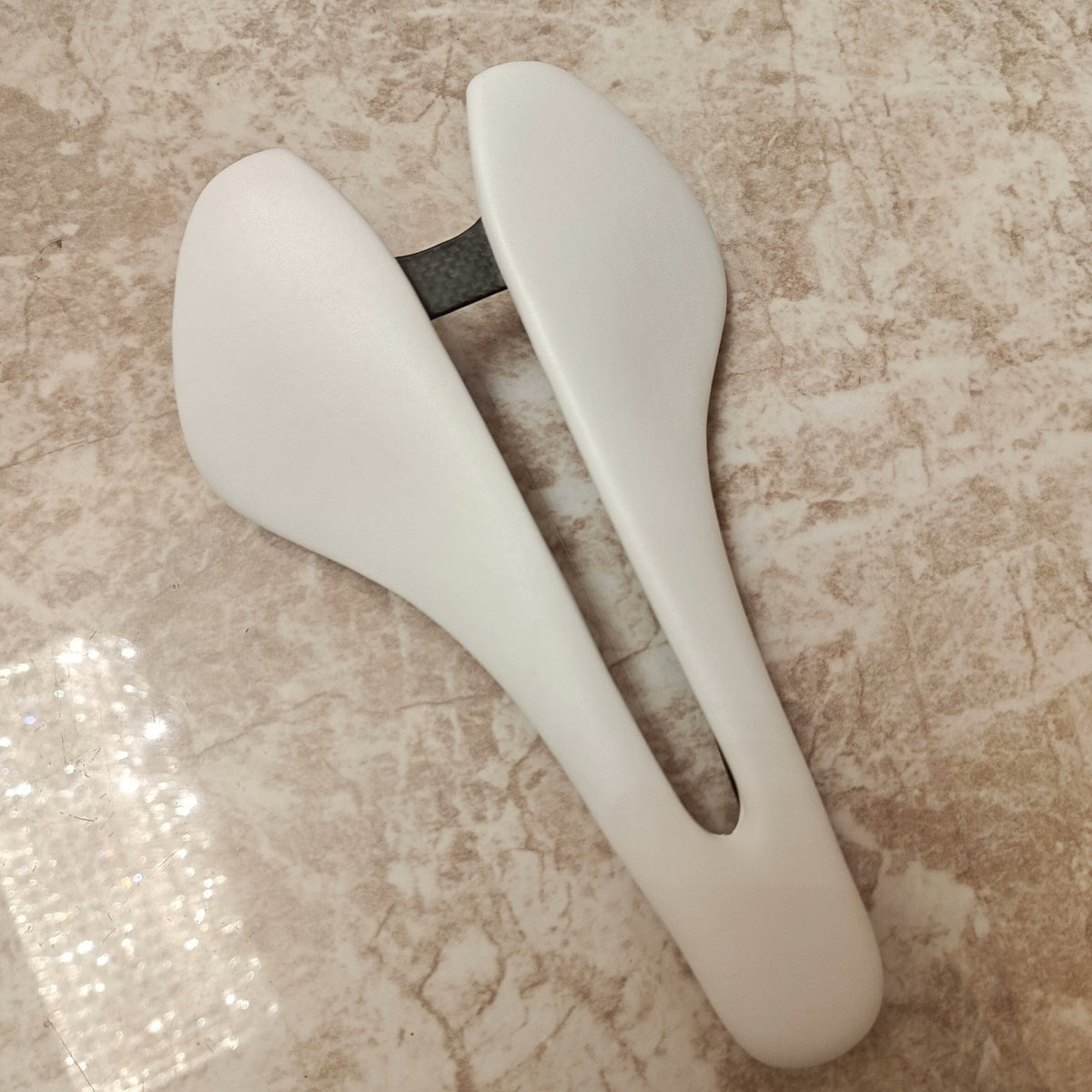 PAVEWAY Ultra-Light Short Nose Carbon Saddle – 85g Full Carbon Racing Saddle Inspired by Lupina Style