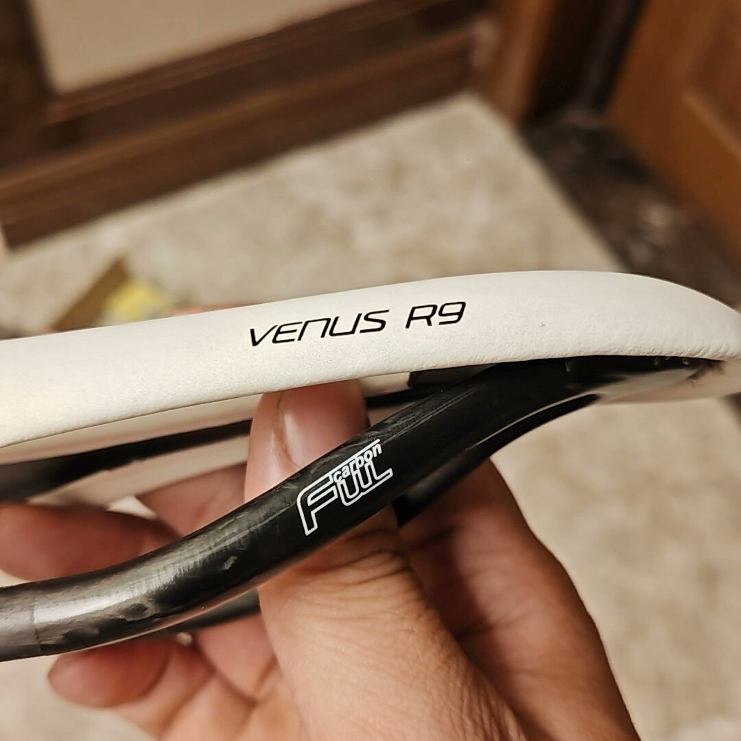 PAVEWAY Aeolus RSL Inspired Full Carbon Racing Saddle | Ultra-Light 140g Road Bike Saddle