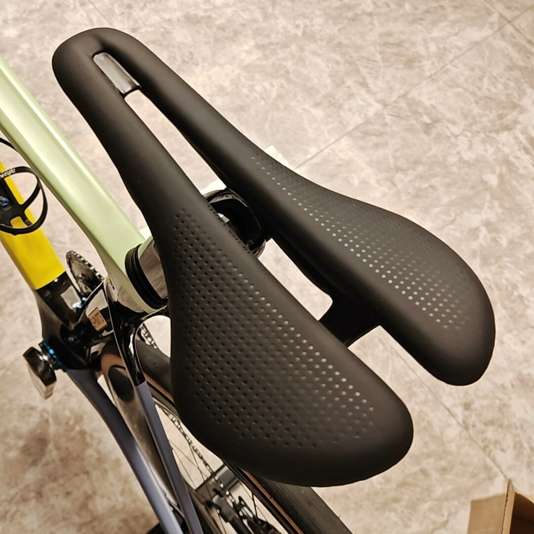 PAVEWAY Aeolus RSL Inspired Full Carbon Racing Saddle | Ultra-Light 140g Road Bike Saddle