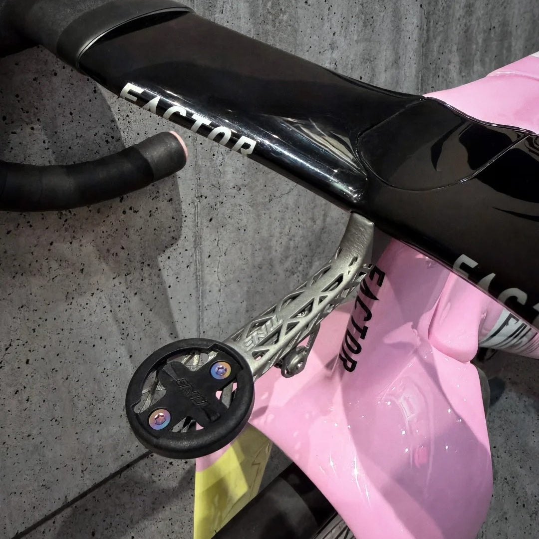 Support intégré potence-guidon en titane ONE pour Factor ONE | Ultra-léger 13 g–20 g Garmin Wahoo Bryton