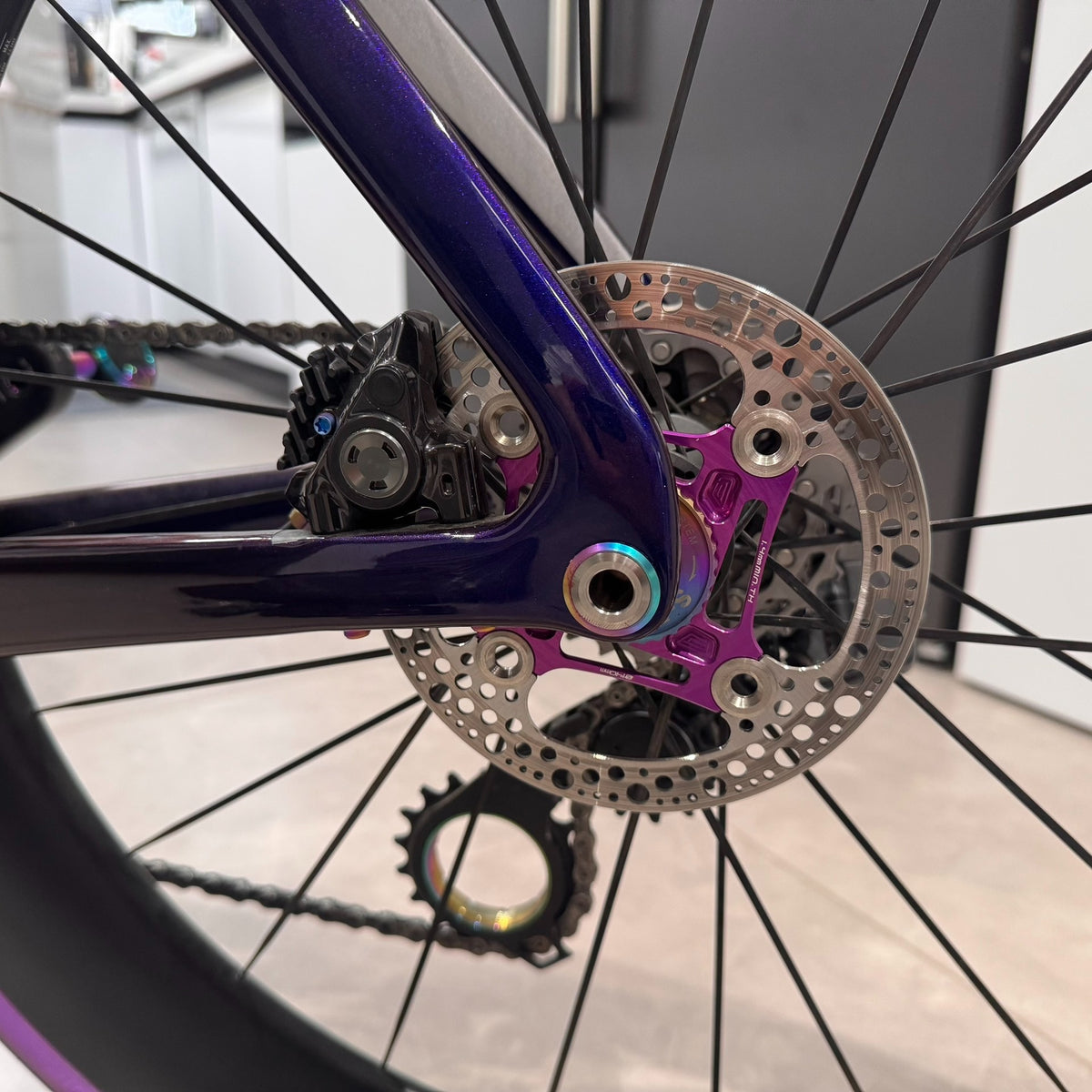 Titanium Thru Axle for Cervélo S5 – 2023–2025 Version / New 2026 Version | TC4 CNC, Mirror Polished, Custom Colors