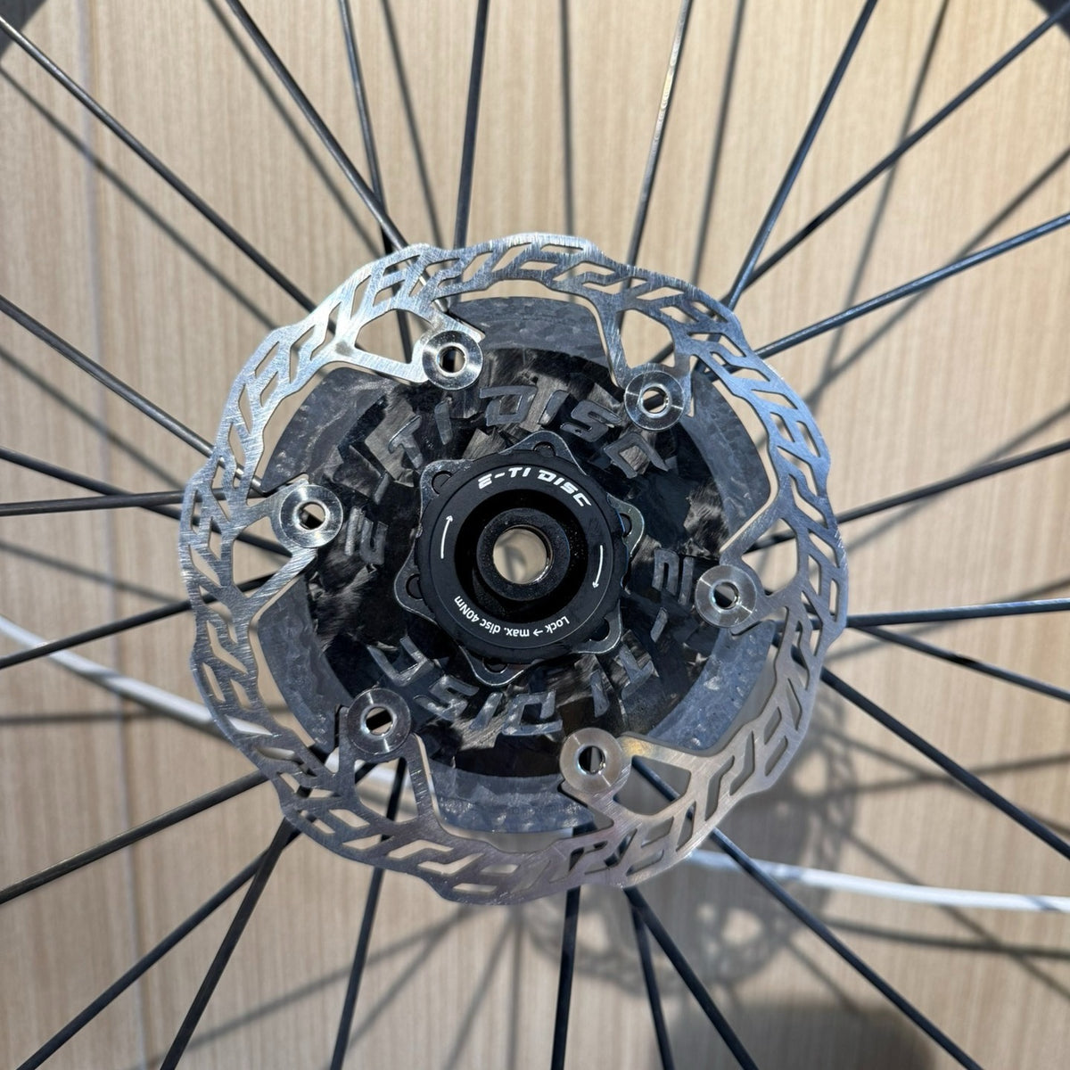 E-TI DISC 감마 시리즈 카본 브레이크 로터 – 140mm / 160mm, 6-볼트 및 센터락 호환