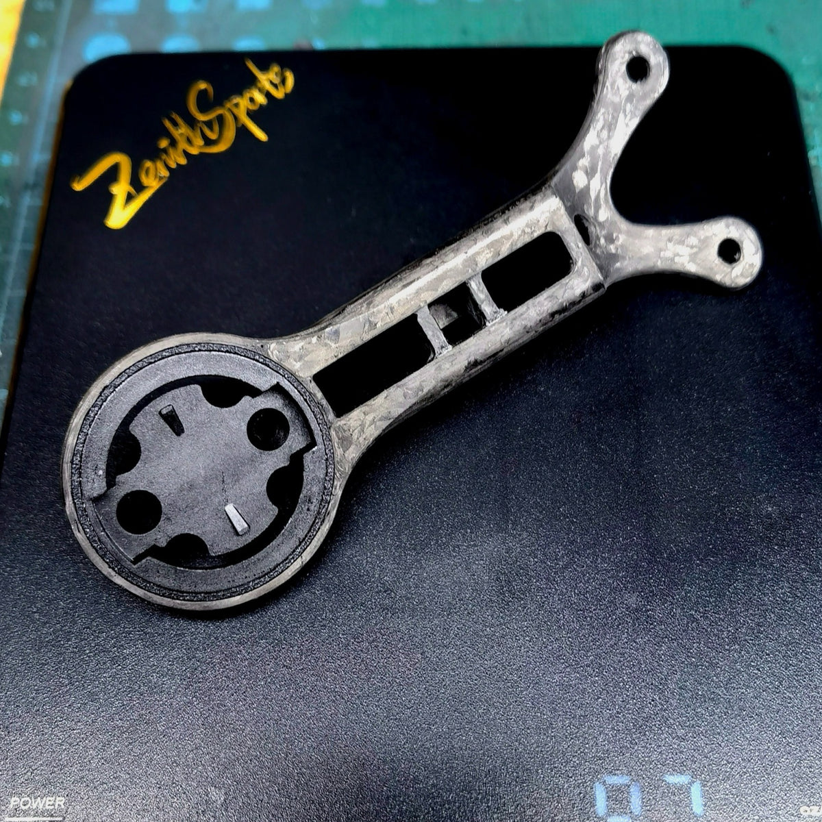 Ultralight Carbon Computer Mount for Bigrock V2 Integrated Handlebar｜10g｜Garmin/Wahoo/Bryton Compatible