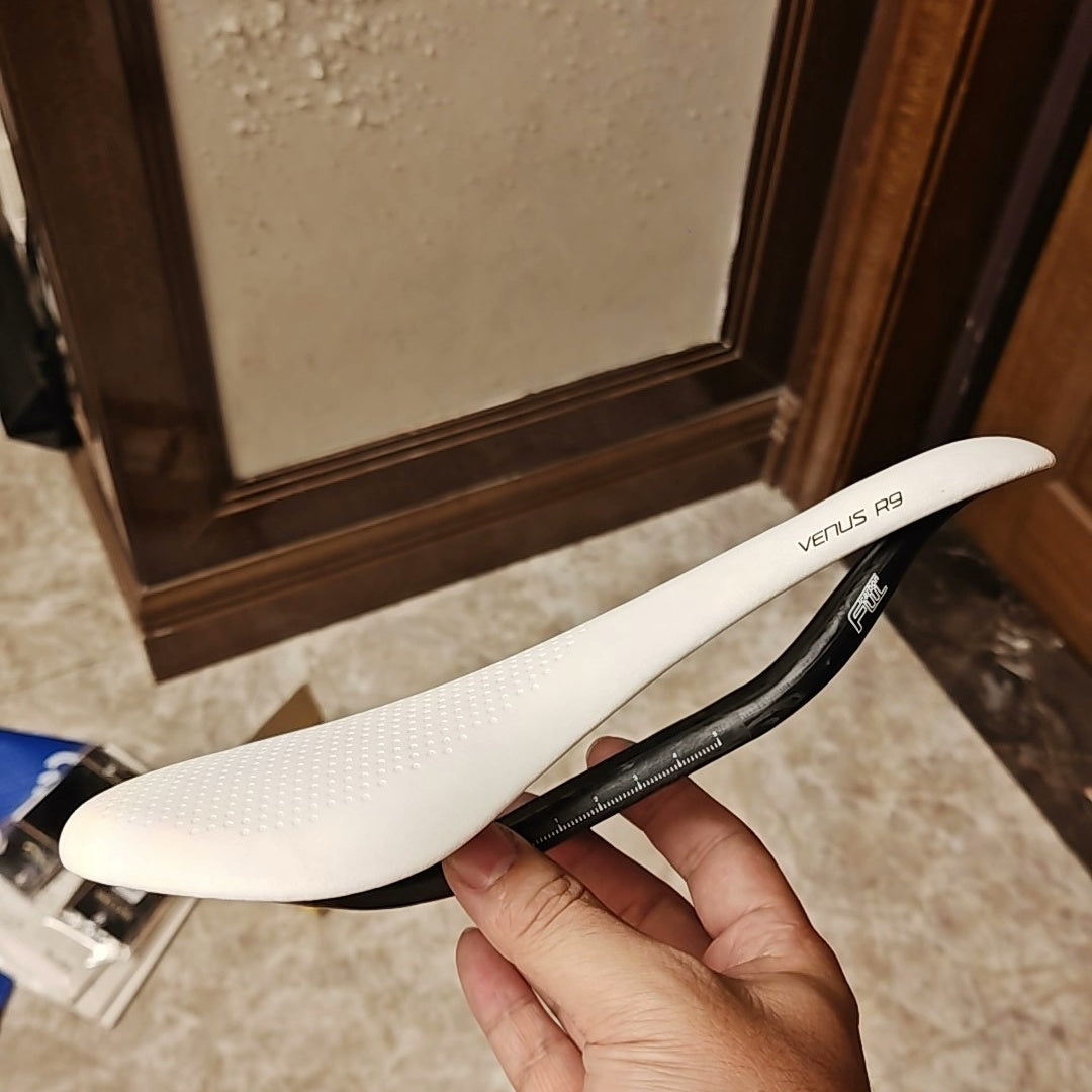 PAVEWAY Aeolus RSL Inspired Full Carbon Racing Saddle | Ultra-Light 140g Road Bike Saddle