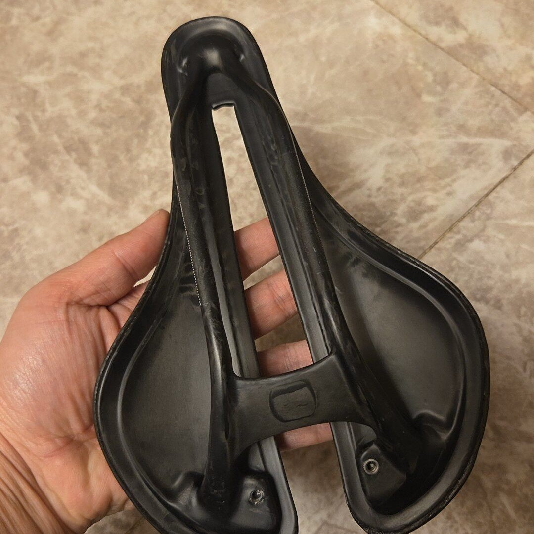 PAVEWAY 3D Printed Road Bike Saddle | Ultra-Light Carbon Rail Racing Seat