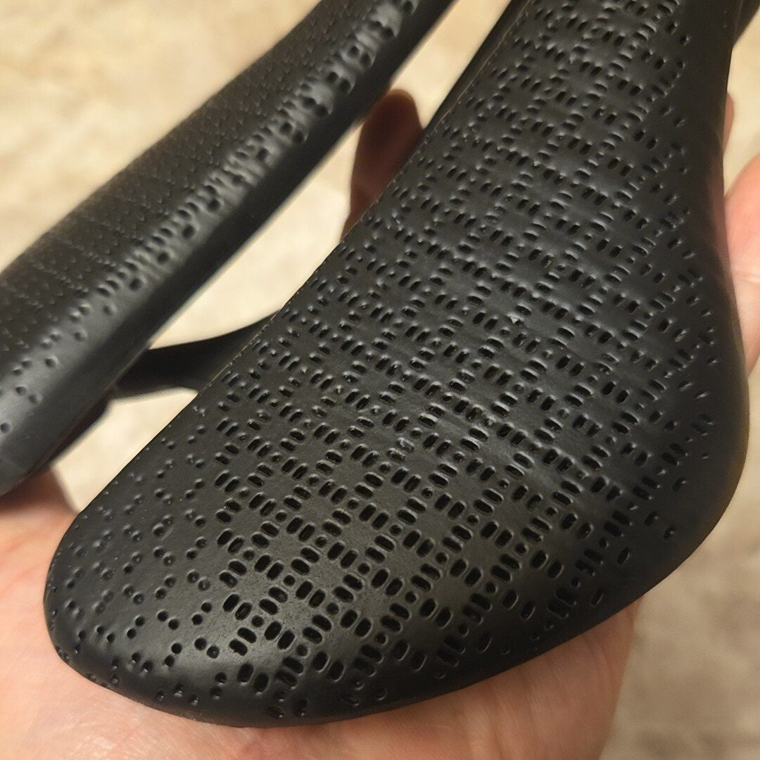 PAVEWAY 3D Printed Road Bike Saddle | Ultra-Light Carbon Rail Racing Seat