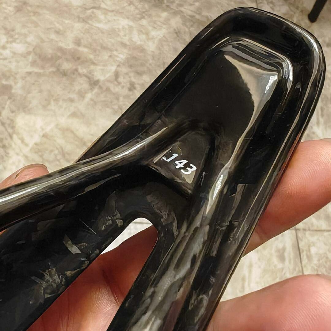 PAVEWAY R4 3D Inspired Full Carbon Racing Saddle | Ultra-Light Integrated Carbon Rail Saddle