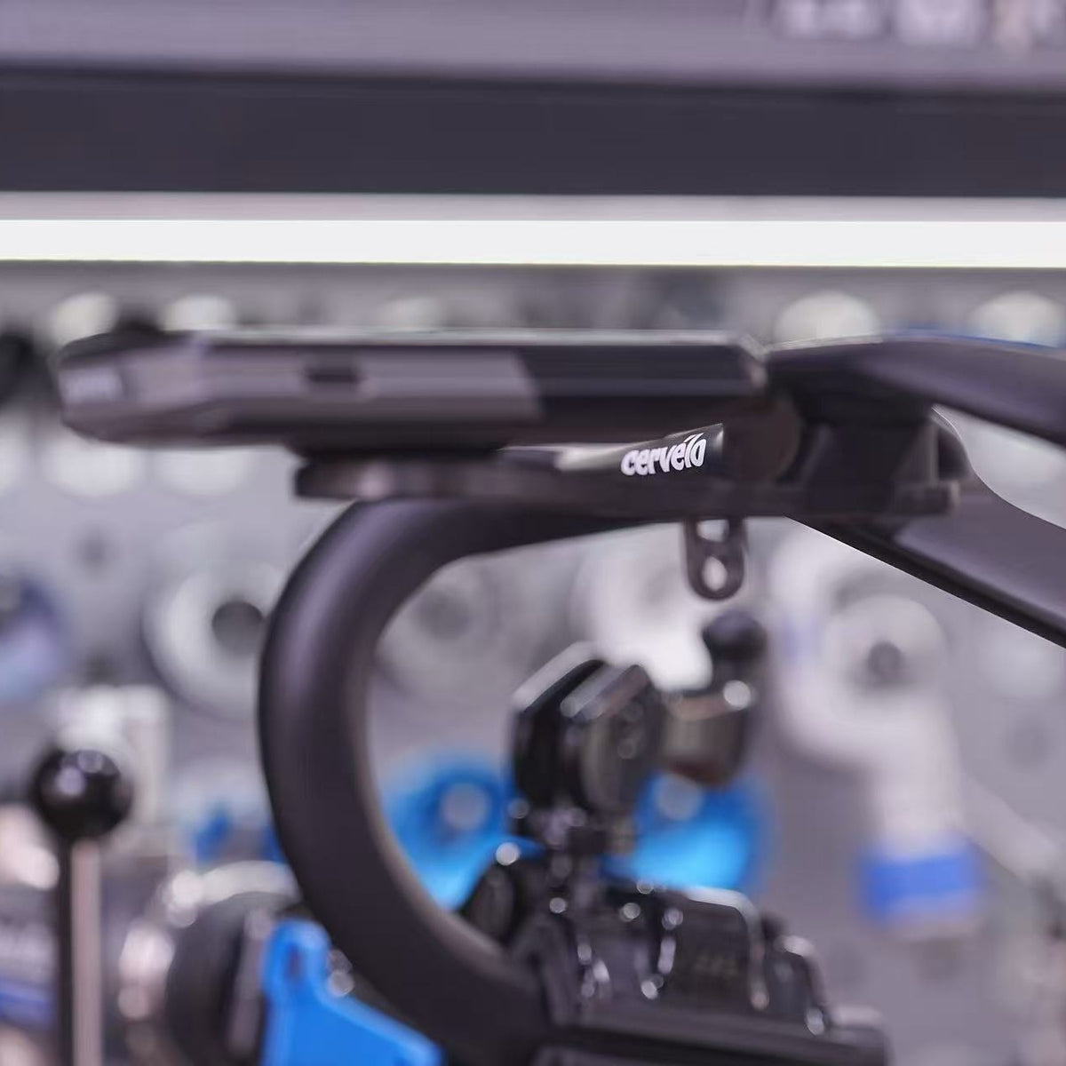 Ultralight Carbon Computer Mount for Cervélo S5 (2022–2026) – Garmin / Wahoo Compatible
