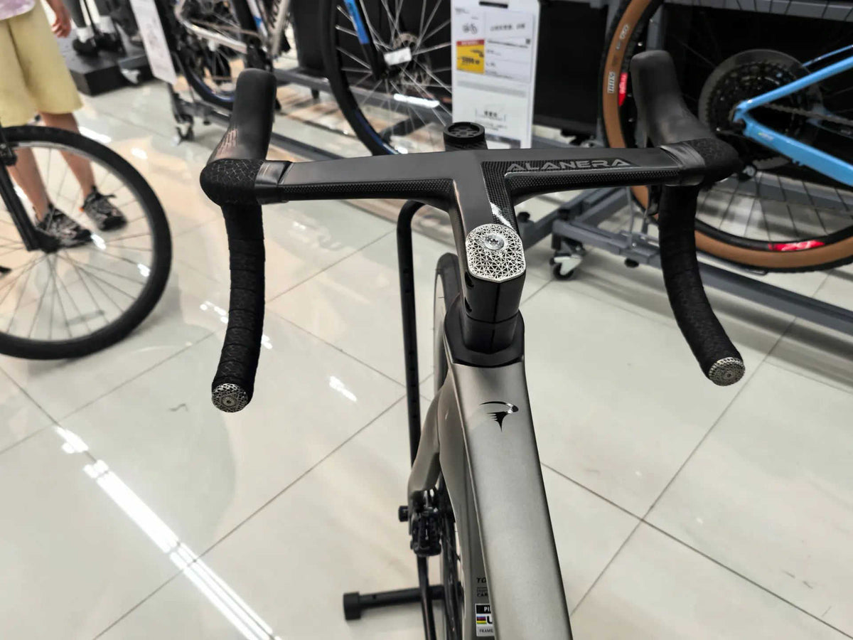 Tappo attacco manubrio in titanio stampato in 3D, adatto per manubri bici da strada integrati DEDA Alanera, 1 pz.