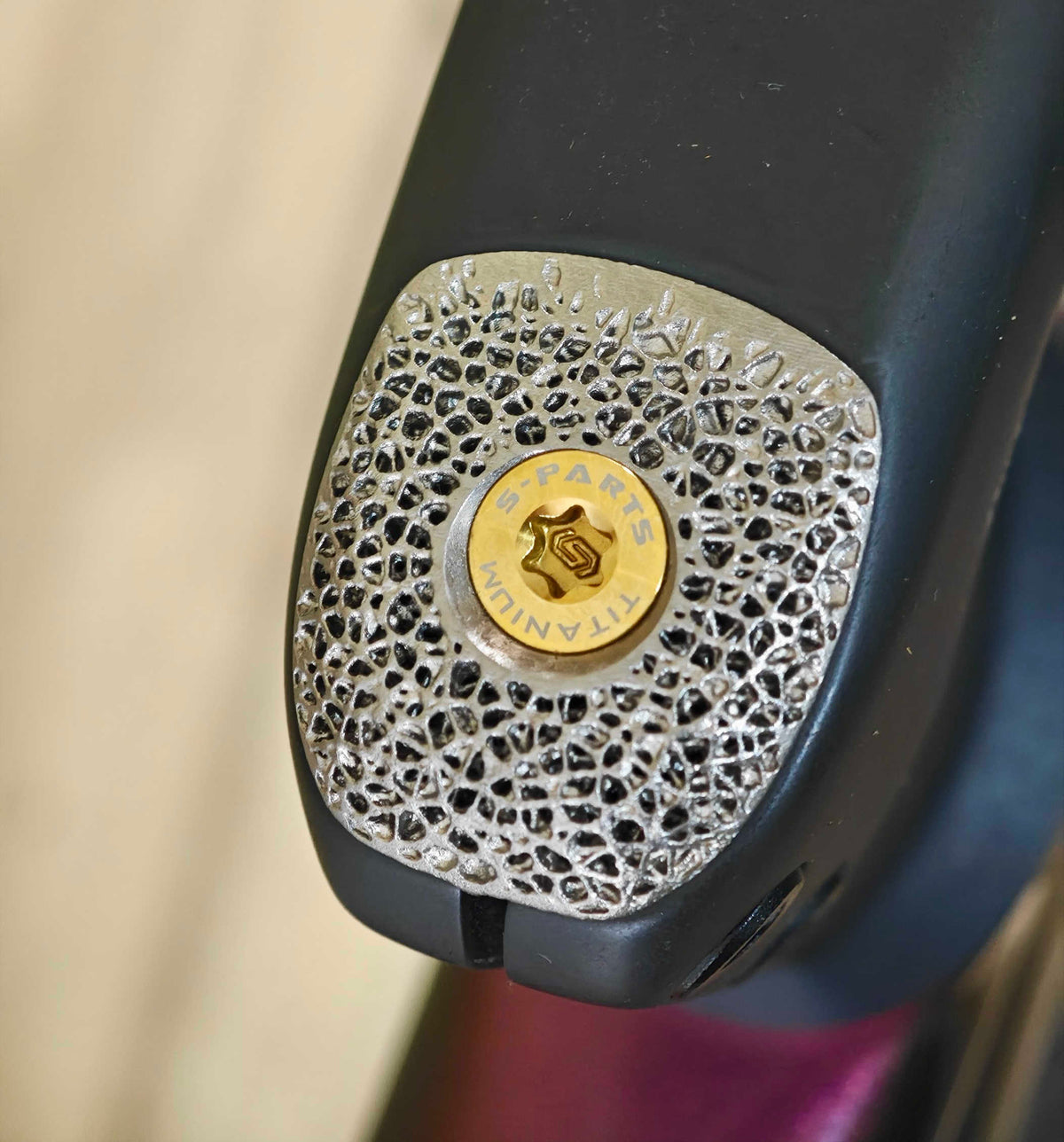3D-printed titanium stem cap, suitable for integrated road Specialized SL9/SL8 roval rapide bike handlebars, 1pcs